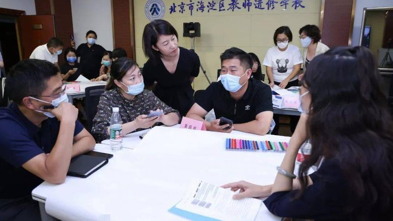 除了学历要求，女生学电工还需要具备一定的技能。以下是一些建议：